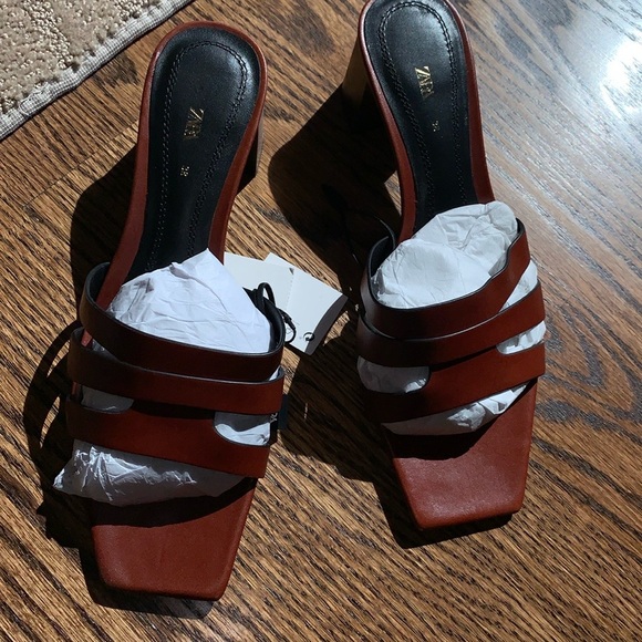Zara Leather Mules Sandals - Picture 13 of 15